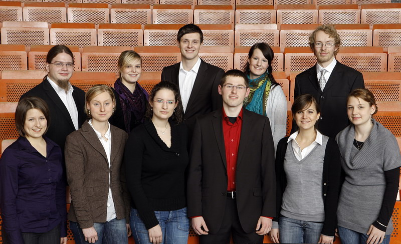 2010-01d_02.jpg - "Bachelor of Science" in Chemie